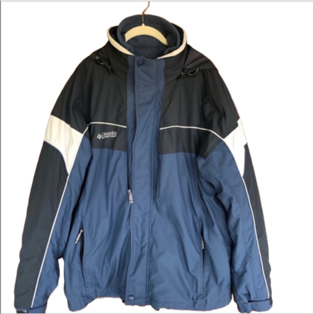 Columbia Core Interchangeable 2 in 1 coat.